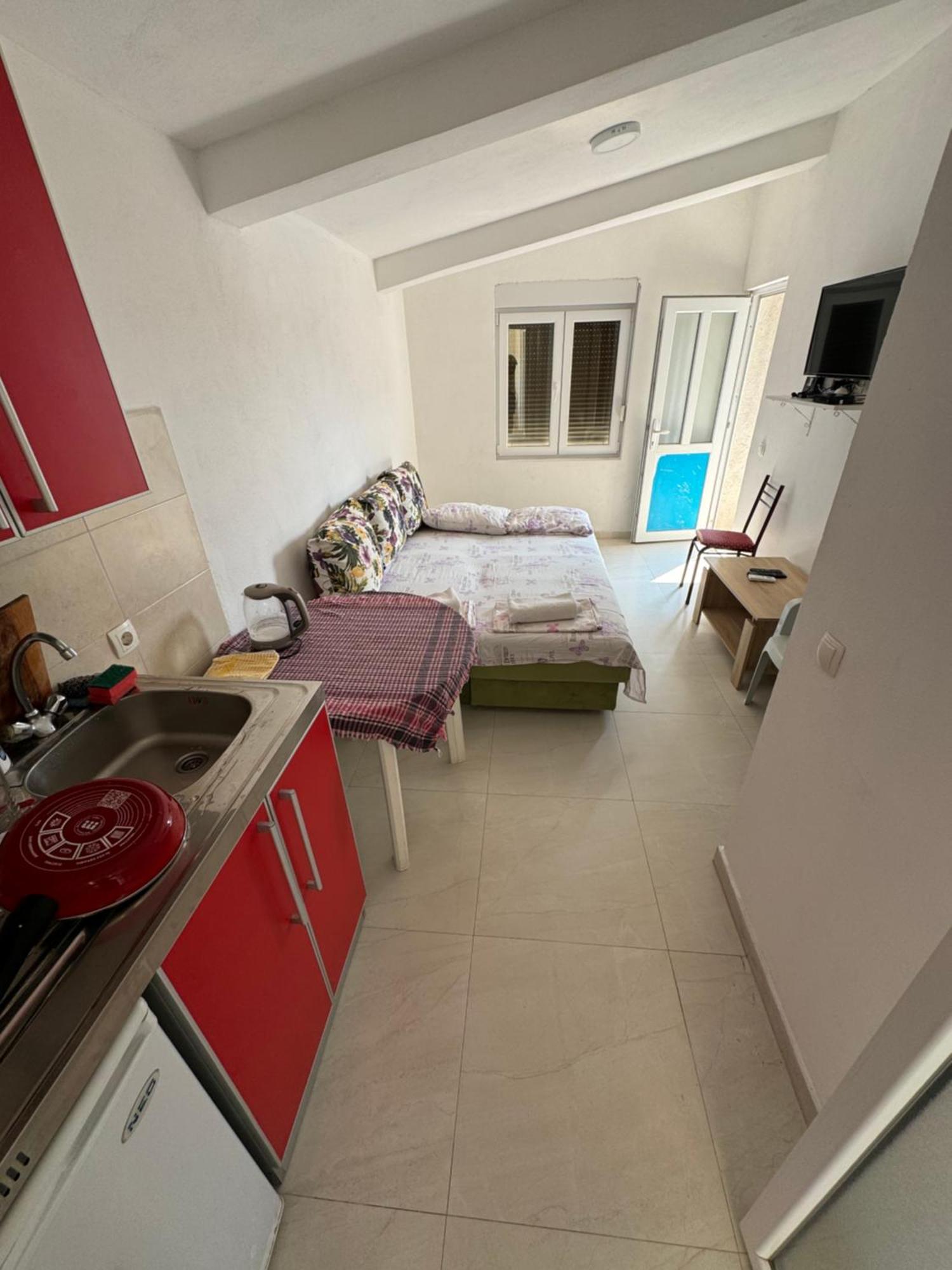 Apartment Perutovic سوتوموري المظهر الخارجي الصورة