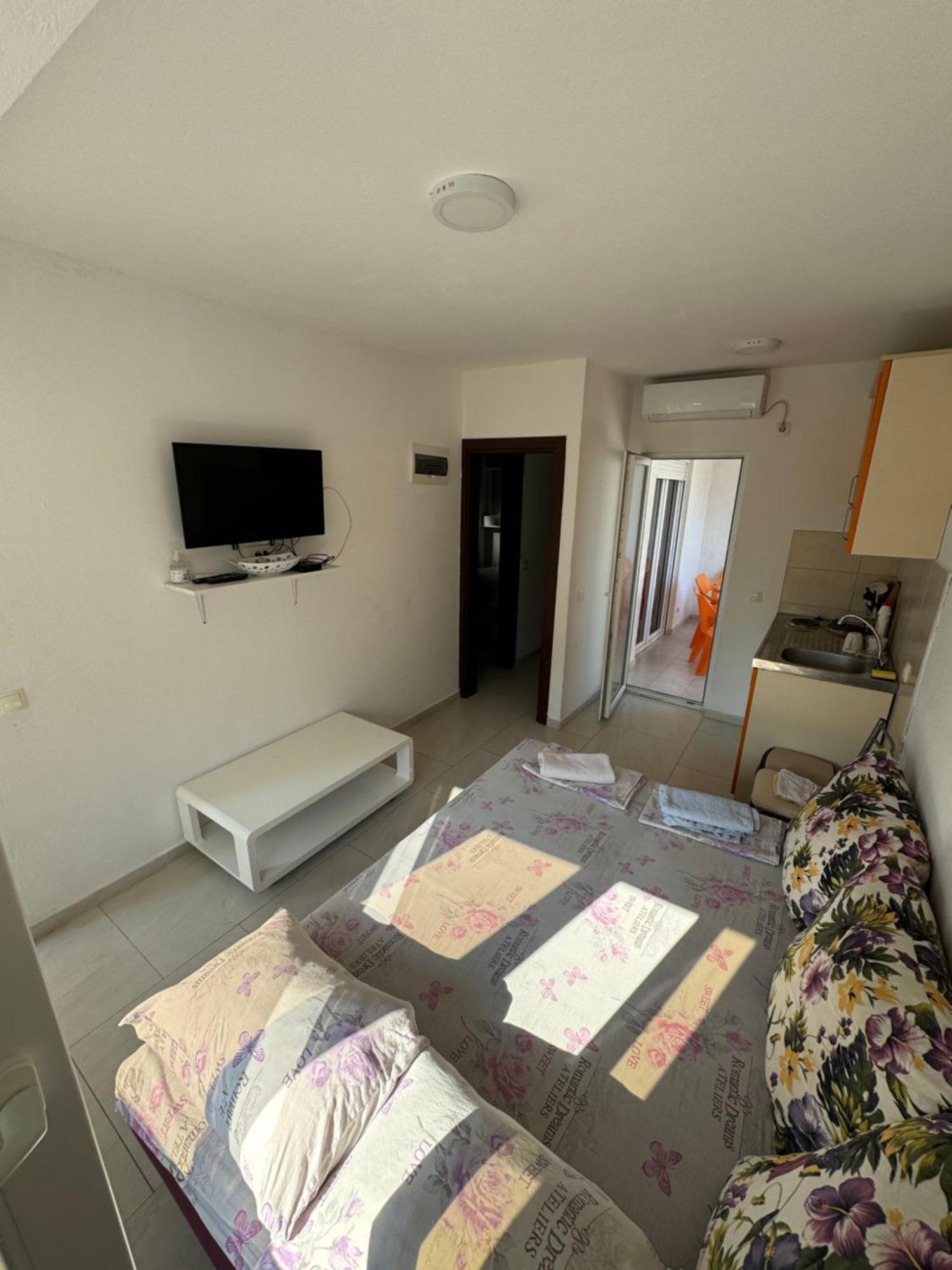 Apartment Perutovic سوتوموري المظهر الخارجي الصورة